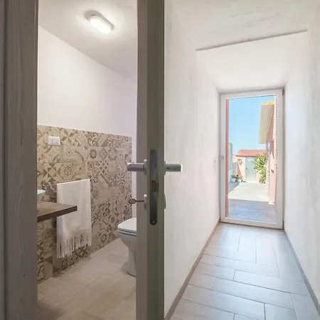 10min Da Bosa Marina - Con Giardino E Parcheggio Apartamento