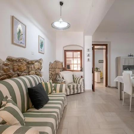 10min Da Bosa Marina - Con Giardino E Parcheggio